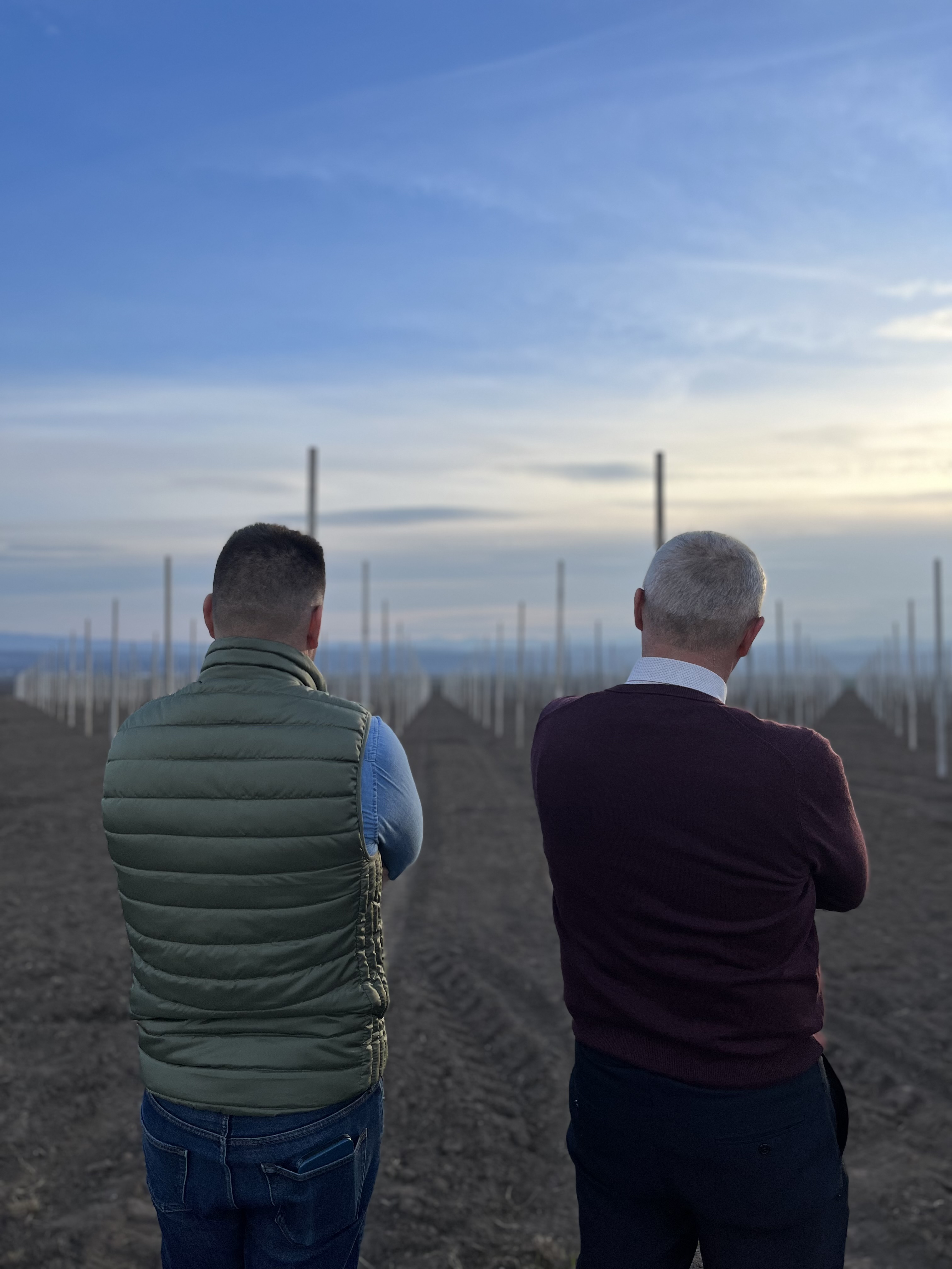 Echipa și livada Fructul Bucovinei